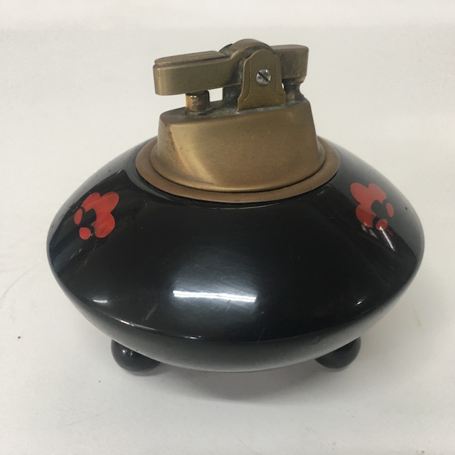 CIGARETTE LIGHTER, Black Laquered w Poppy